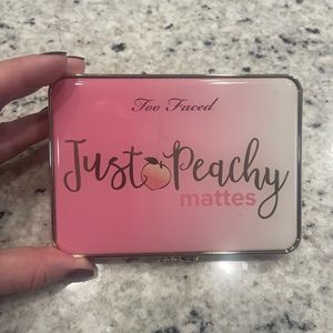 Too Faced Just Peachy Palette